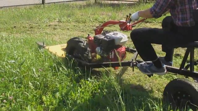 Косилка КРМ 2 c адаптером на мотоблоке МТЗ 09Н смотреть онлайн