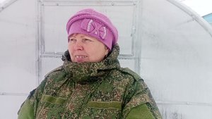 Проводила детей. Сушу лук , салат из свеклы.