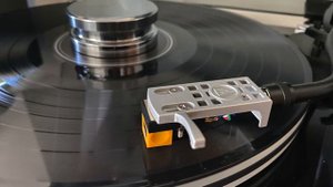 Nagaoka MP-110 vs Audio Technica VM95C   HD 1080p