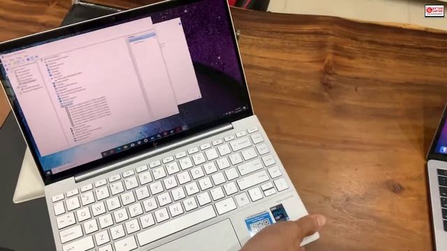 Bàn giao HP envy 13 thế hệ 2021 - máy siêu sang cho khách về dạy học Online смотреть онлайн