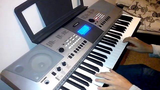 AKCENT - Przez Twe Oczy Zielone (Yamaha PSR E413) смотреть онлайн