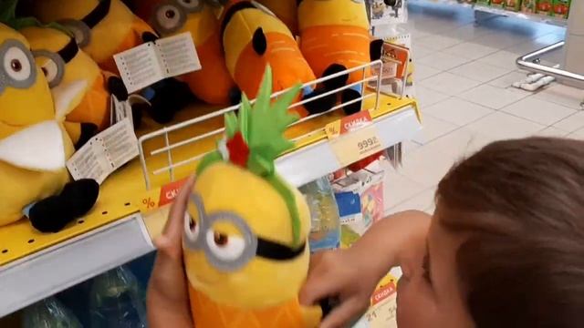 Миньоны в Магнит Имена Миньонов Поймали миньонов У нас Боб и Кевин смотреть онлайн