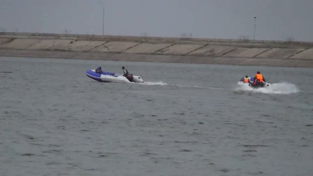 меркури 25 джет против ямахи 25 винт смотреть онлайн