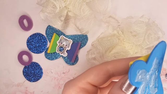 DIY объёмные радужные бантики-резинки для волос своими руками с котикаии смотреть онлайн