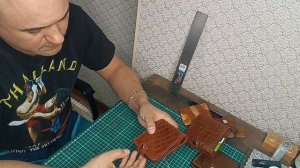 Кошельки из кожи