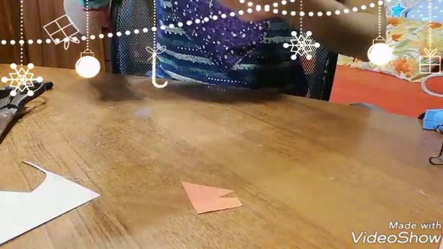 Подарки на новый год. Как украсить шоколадку для подарка смотреть онлайн