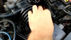 Замены гофры-воздуховода Mazda Millenia