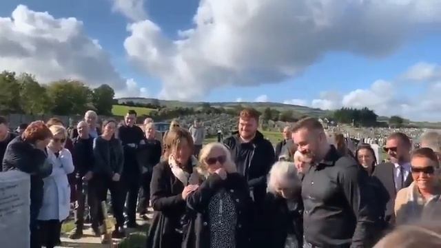 Irish man leaves funny recording for his funeral смотреть онлайн
