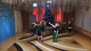 " ТАНЕЦ ГНОМИКОВ С ФОНАРИКАМИ " Мальчики подготовительной группы.