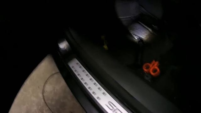 Golf 4 установка сабвуфера и усилителя смотреть онлайн