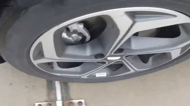 Geely Xingyue L Walkaround and First Drive, Looks Really Like a Volvo? смотреть онлайн