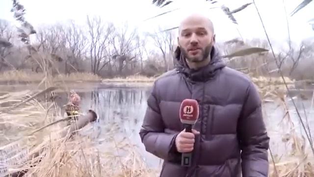 Скажите, а вам не страшно там сидеть? смотреть онлайн