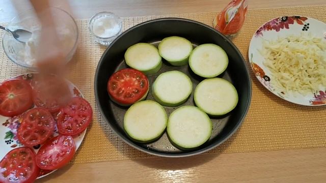 Кабачки в духовке с сыром! Мой рецепт! Советую приготовить!!! смотреть онлайн