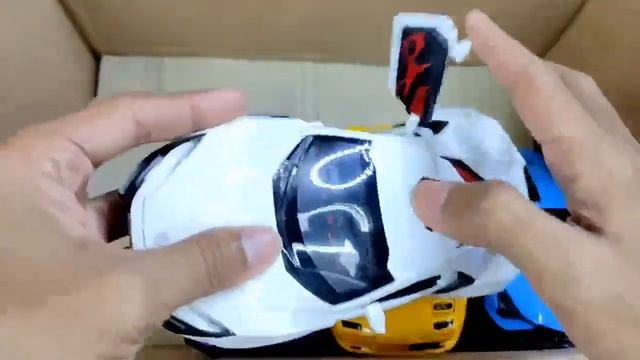 Looking For Diecast Cars Rolls Royce Lexus LM300H Bugatti Porsche Honda Toyota Pagani Ford4