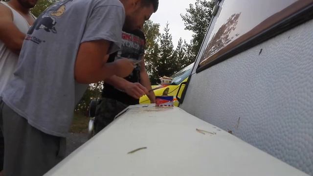 Сюрстремминг:Русские пробуют шведскую рыбу Surströmming