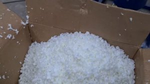 Дробление поролона на измельчителях МИ-600 и МИ-500Р. Измельчение на сетке 15 мм и 20мм.