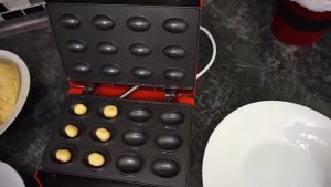 Орешки со сгущёнкой. Очень вкусные с грецкими орехами.