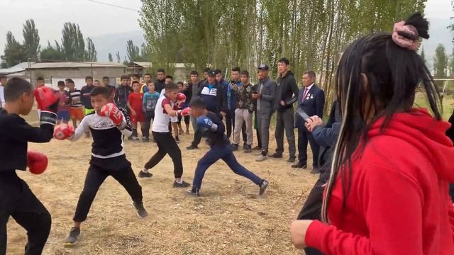 Узбекистан ! Казахский праздник ! БЕШБАРМАК ! КАЗАХСКИЕ песни. Деревенские игры. смотреть онлайн