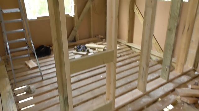 Межкомнатные стены в каркасном доме 10х8. Рахья. День 28.