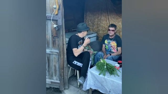 Праздник у семьи Гительман,Танцы, Купание в бочки,Батя,Катя,Олег Монгол,Руслан,Саня бык,Матя смотреть онлайн