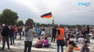 Querdenken 711: Tausende Teilnehmer bei Demo auf dem Wasen