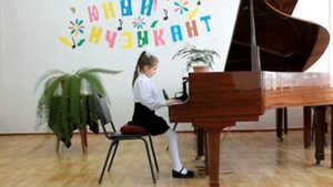 Исполняет Рочняк Елена Т.Остин "Танец в масках".