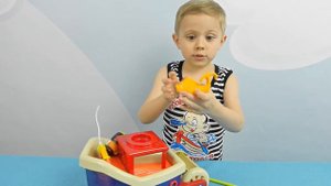 Корабль для детей - Ловись рыбка большая и маленькая. Играем с Даником в рыбалку