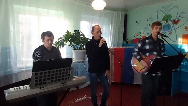 На дальней станции ( кавер Пламя) смотреть онлайн