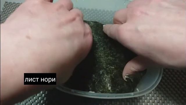 Салата со шпротами.Мой вариант. Очень вкусно?Вам понравится! Приятного аппетита!