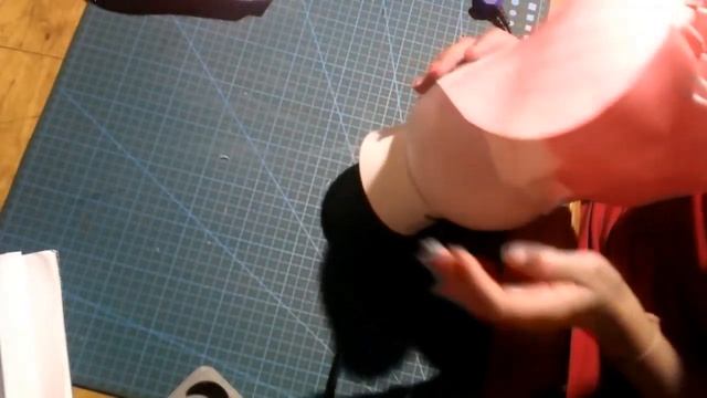 Бесплатный МК Камелия из изолона, светильник большие цветы смотреть онлайн