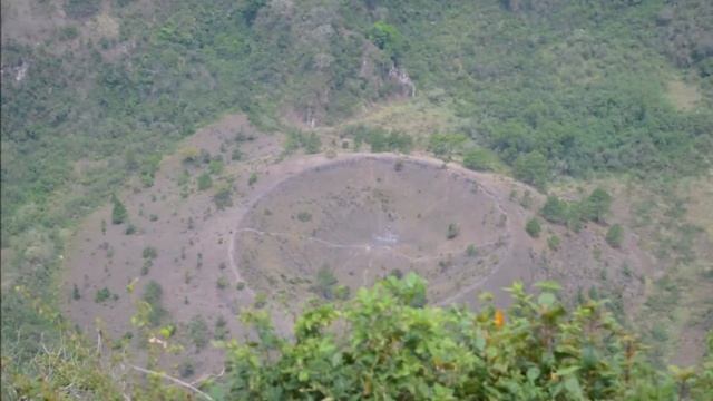 Parque Nacional El Boqueron in San Salvador, El Salvador смотреть онлайн