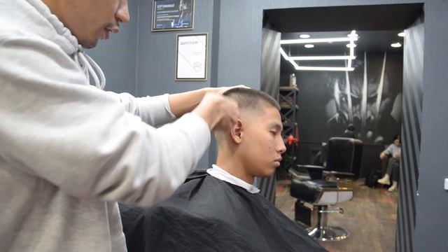 Мастер класс по мужским стрижкам - Fade смотреть онлайн