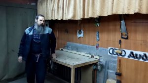 Откидной стол для гаража своими руками.
