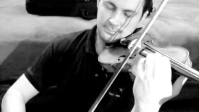 Violin theme in black and white смотреть онлайн