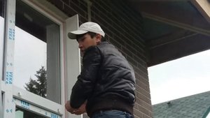 Как наносить клей-пену СТ 84 на лист пенопласта, Ceresit CT 84, утепление ППС16ф оконных откосов