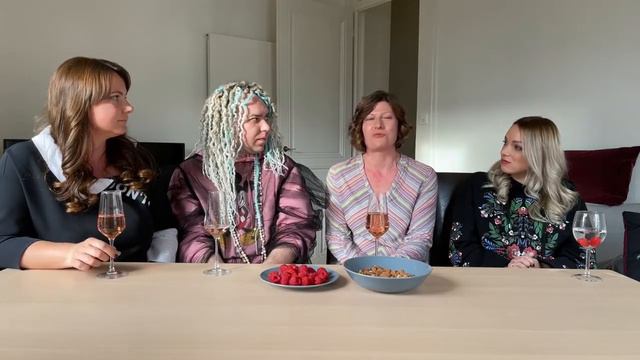 #Безфильтра Круглый стол «Эмигрантка»