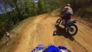 Yamaha 125 2T Vs honda 250 4T pista motocross Polcanto