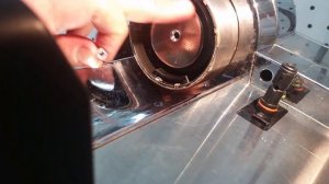 Замена уплотнителя группы в кофеварке Delonghi.