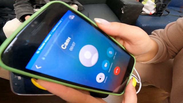 Нам звонит бандюк смотреть онлайн