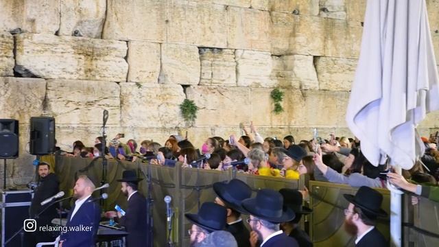 Jerusalem, Wailing Wall. Hanukkah candle lighting ceremony смотреть онлайн