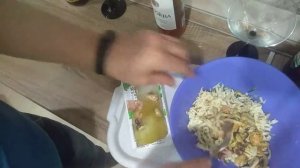 Салат из Морского коктейля.