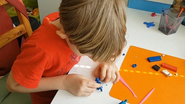 Дракон или динозавр. Кто получился из пластилина? смотреть онлайн