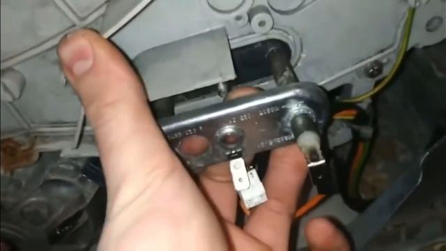 Замена нагревательного элемента на стиральной машине вирпул￼ смотреть онлайн