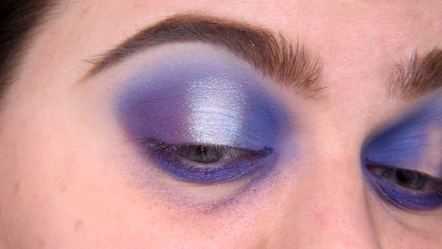 VERY PERI OR VERY PATCHY? | GlamShop Very Peri Palette – Full Review смотреть онлайн