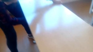 Пацан сломал парту в школе !!!ШОК СМОТРЕТЬ ВСЕМ!!!