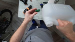 Делаю походный душ. Как самому установить обычный стандартный кран в любую ёмксть или канистру