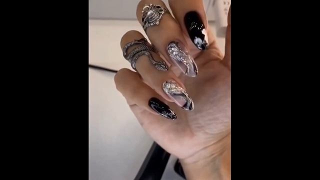 Красивый маникюр 2022: Самые изящные идеи непревзойденной классики 2022 | Мастер-класс смотреть онлайн