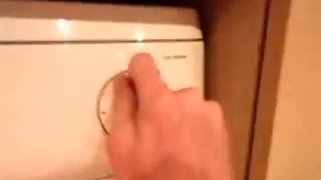 Zanussi Aquacycle FLA1002W Washing Machine Overview смотреть онлайн