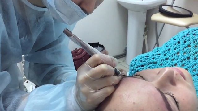 работа ученика с курса "Микроблейдинг". Преподаватель Эльвира Ратт