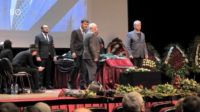 Не стало Марата Садыкова. Как простились с министром здравоохранения Татарстана смотреть онлайн